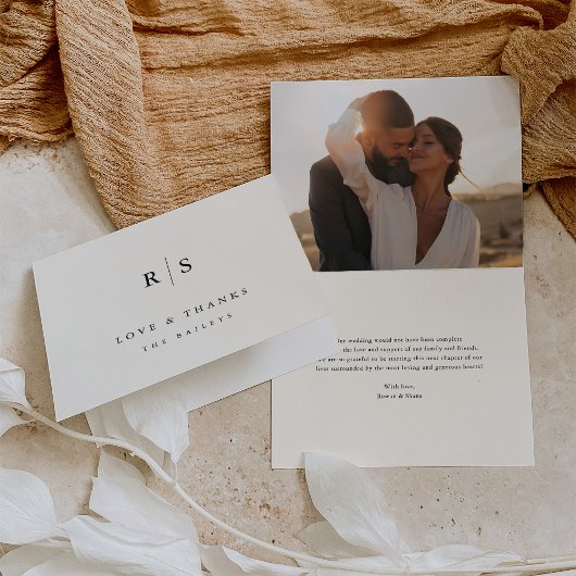 Klassieke zwart & ecru monogram bruiloft foto bedankkaart