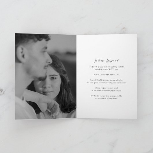 Klassieke zwart-wit tijdloze bruiloft (Binnen)