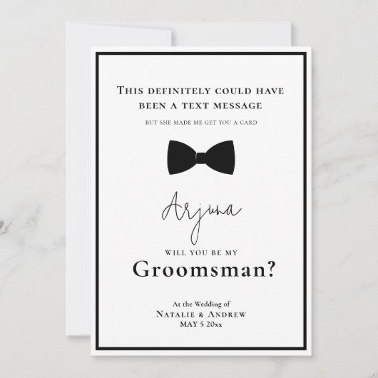 Klassieke Zwart & Wit Tuxedo Funny Groomsman Kaart (Voorkant)