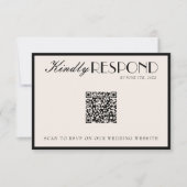 Klassieke zwarte crèmekleurige QR-code bruiloft me RSVP Kaartje (Voorkant)