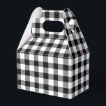 Klassieke zwarte en witte Gingham Bedankdoosjes<br><div class="desc">Een gunstdoos met een klassieke zwarte en witte landstijl aangevinkt gingham patroon.</div>