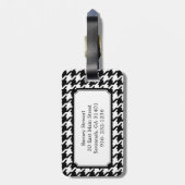 Klassieke zwarte en witte hond met monogram bagagelabel (Achterkant verticaal)