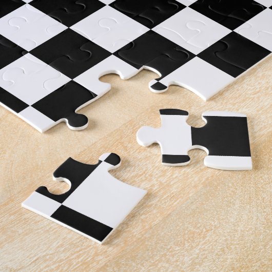 Klassieke zwarte en witte kast door STaylor Legpuzzel (Zijkant)