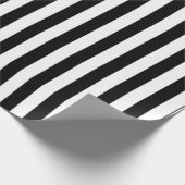 Klassieke zwarte en witte verticale strepen cadeaupapier (Hoek)