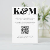 Klassieke Zwarte Monogram Trouwen QR Code Online RSVP Kaartje (Staand voorkant)