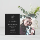 Klassieke Zwarte Piano Overweging foto uitnodiging (Staand voorkant)