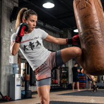 Klauwen van Stalen Martial Arts Kat T-shirt,