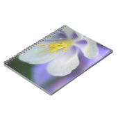 Kleding van Colorado Columbine flower. Notitieboek (Linkerzijde)