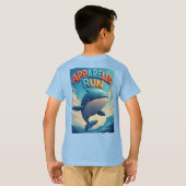 Kleed Run: Speelse Cartoon Walvis T-shirt (Achterkant volledig)