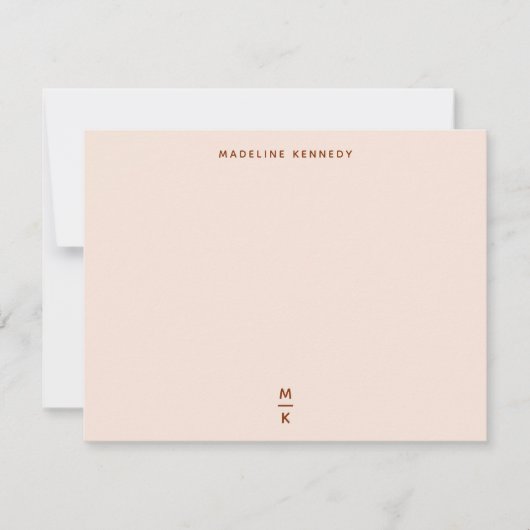 Klei en Beige Monogram Typografie Eenvoudig Notitiekaartje (Voorkant)