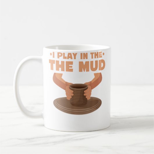 Klei voor pottenbakken koffiemok (Links)