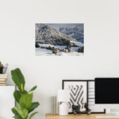 Klein alpendorp in de sneeuw poster (Thuiskantoor)