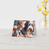 Klein Amerikaans meisje dat bidt Kaart (Gele Bloem)