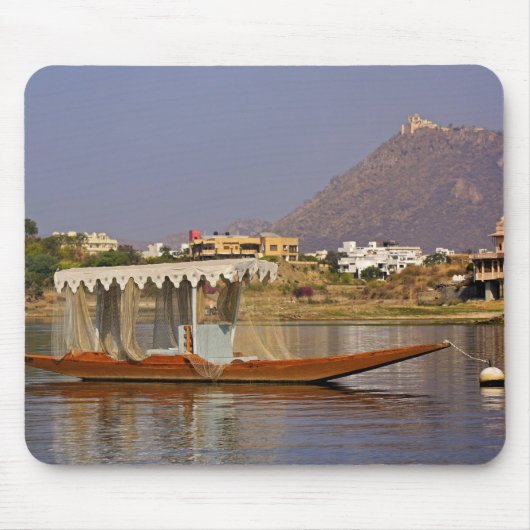 Klein bootje, meer Pichola, Udaipur, India. Muismat (Voorkant)
