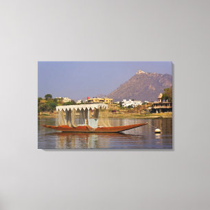 Klein bootje, Picholameer, Udaipur, India. Canvas Afdruk