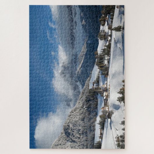 Klein dorp met Dolomites-bergen in de sneeuw Legpuzzel (Verticaal)