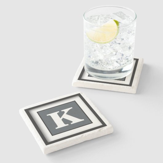 Klein, eenvoudig, volledig stenen onderzetter (Zijkant)