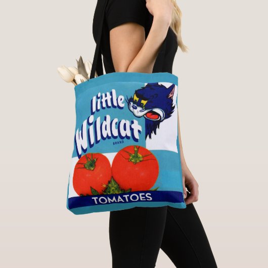 Klein etiket met kleine Wildcat-tomaten Tote Bag (Dichtbij)