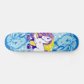 KLEIN FANTASIEPONY SKATEBOARD (Horizontaal)