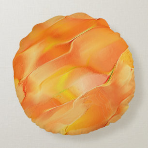 Klein geel en veel sinaasappel rond kussen