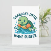 Klein golfplankrijdend schildpadje van opa kaart (Staand voorkant)