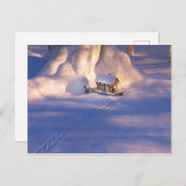 Klein huis in het sneeuwBriefkaart Briefkaart (Voorkant / Achterkant)