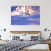 Klein huis in Sneeuwcanvas Canvas Afdruk (Insitu (Slaapkamer))