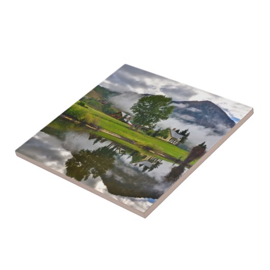 Klein huis op het meer tegeltje (Zijkant)