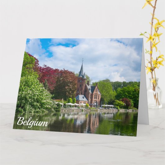 Klein kasteel bij het meer in Brugge, België Kaart (Gele Bloem)