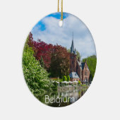 Klein kasteel bij het meer in Brugge, België Keramisch Ornament (Rechts)