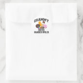 Klein kind Grammy bederf Ronde Sticker (Tas)