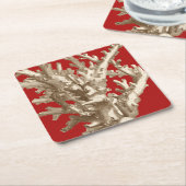 Klein koraal in rood kartonnen onderzetters (Schuin)