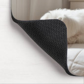 Klein meisje bidden met hond muismat (Hoek)