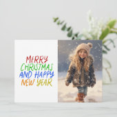 Klein meisje gelukkig sneeuw kerst feestdagenkaart (Staand voorkant)