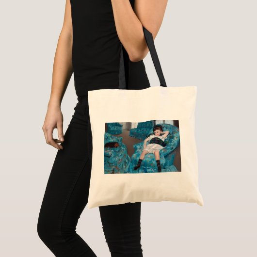 Klein meisje in een blauwe stoel, Cassatt Tote Bag (Voorkant (product))