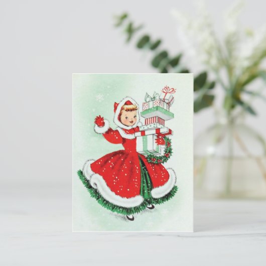 Klein meisje in rode jurk met kerstcadeaus briefkaart (Staand voorkant)