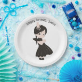 Klein meisje in zwarte jurk Papieren Borden Papieren Bordje (Feest)