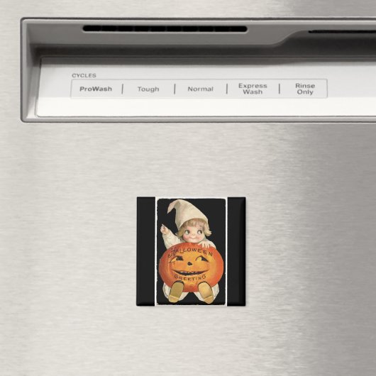  klein meisje met Big Halloween Pumpkin Magneet (Insitu (Vaatwasser))