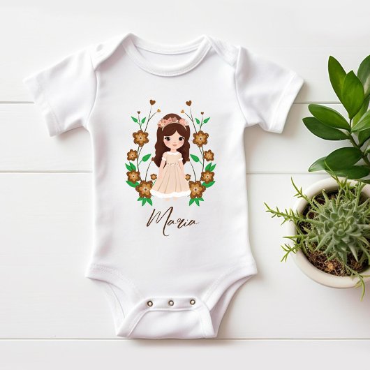 Klein meisje met bloemen romper