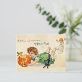 Klein meisje met gekloonde pompoen en zwarte kat briefkaart (Staand voorkant)