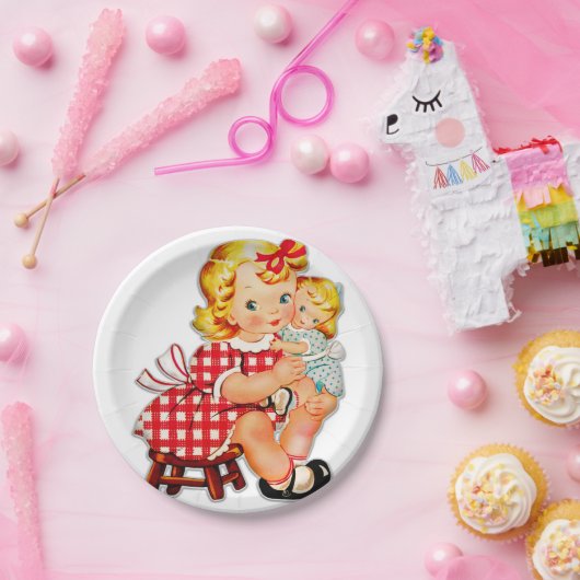 Klein meisje met  pop papieren bordje (Feest)