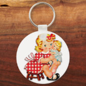 Klein meisje met pop sleutelhanger (Voorkant)