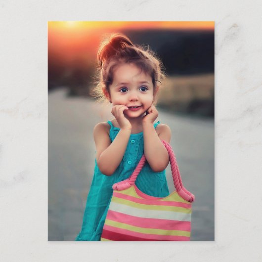 Klein meisje met striptas briefkaart (Voorkant)