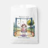 Klein meisje op een swing 4e verjaardagsfeestje bedankzakje (Voorkant)