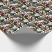 klein meisje zit in een modder plas cadeaupapier (Hoek)