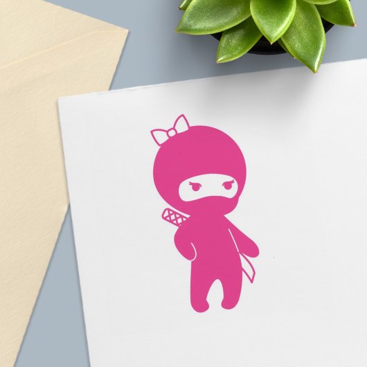 Klein Ninja Meisje Zelfinktende Stempel