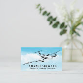 Klein privévliegtuig in de lucht visitekaartje (Staand voorkant)