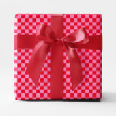 Klein rood en roze geruit cadeaupapier