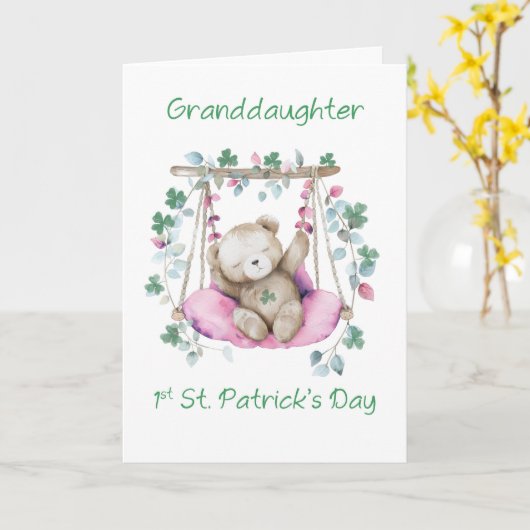 Kleindochter eerste St Patricks Day Sweet Beer Kaart (Gele Bloem)