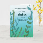 Kleindochter Extra Gewone verjaardag Groen Blauw Kaart (Gele Bloem)